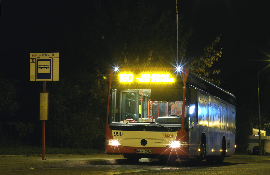 Mercedes Citaro K
Słowa kluczowe: O530K 990 180 Powązki 2007