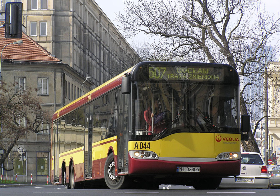 A044
Objazd Alej Jerozolimskich
Słowa kluczowe: Veolia SU15 A044 507 PlacTrzechKrzyży 2008