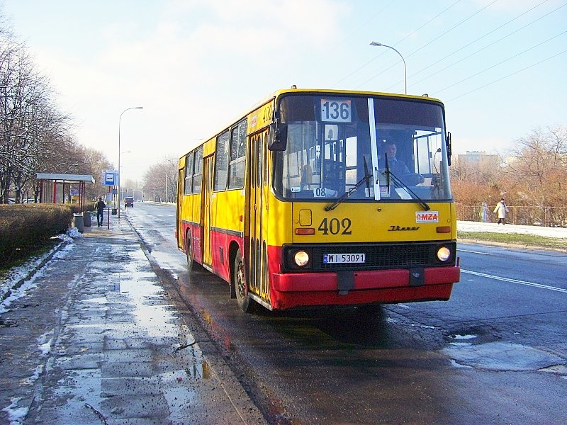 402
Wyjazd na popołudniowy dodatek.
Słowa kluczowe: IK260 402 136 Woronicza 2007