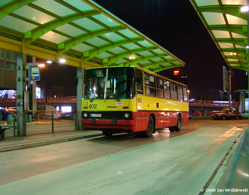 402
Rezerwa na Centralnym często miała swą stałą obsadę.
Słowa kluczowe: IK260 402 PT DworzecCentralny 2008