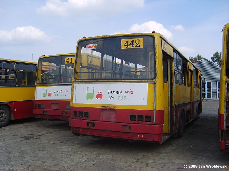 442
'Zamieć wóz na bus'.. W tym przypadku nie ma już auta na co zamieniać
Słowa kluczowe: ik260 442 ORT 2008