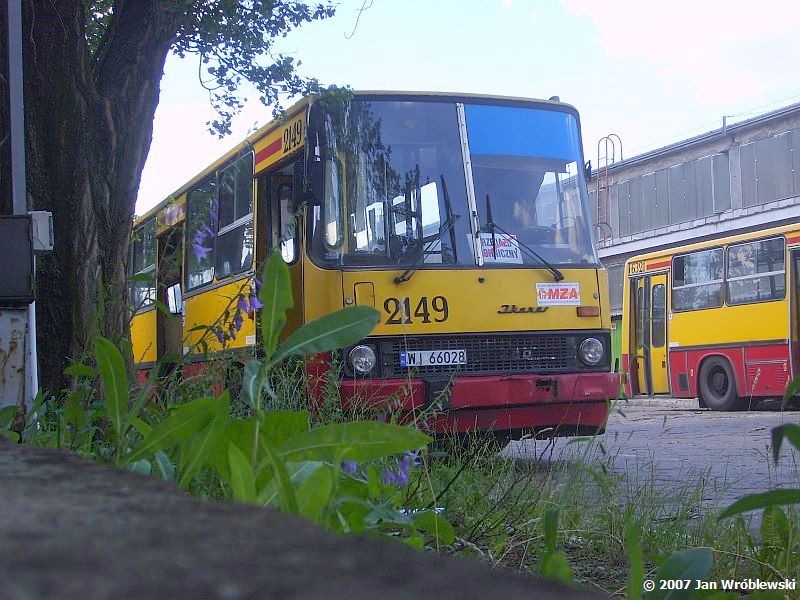 2149
Tak wyglądał jeszcze na Woronicza...
Słowa kluczowe: IK280 2149 ZajezdniaWoronicza 2007