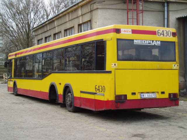 6430
Dziadek w kłopotach. Czegoś mu brakuje...
Słowa kluczowe: N4020 6430 ORT 2008