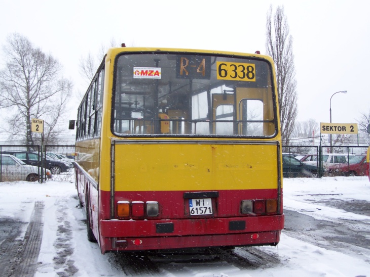 6338
Pierwszy wzór tablicy świetlnej. Powrót do tradycji
Słowa kluczowe: IK260 6338 ZajezdniaStalowa 2009