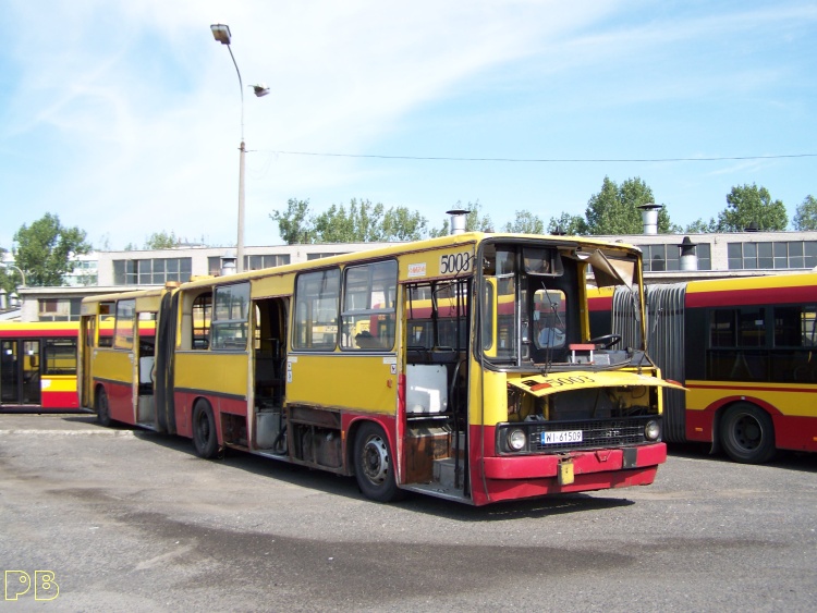 5003
To już historia. Ex 5503
Słowa kluczowe: Ik280 5003 ZajezdniaOstrobramska 2009