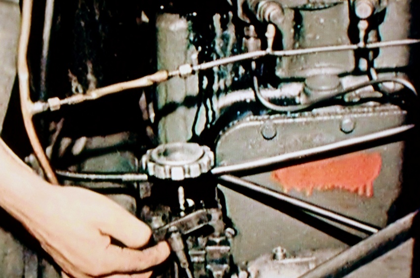 394
Silnik podkręcany
Słowa kluczowe: APH49 394 1955