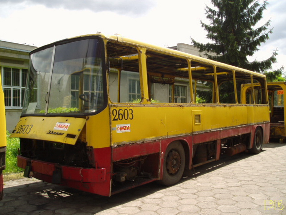 2603
Tutaj żadnej naprawy nawet już nie planowano.
Słowa kluczowe: IK280 2603 T4 2008