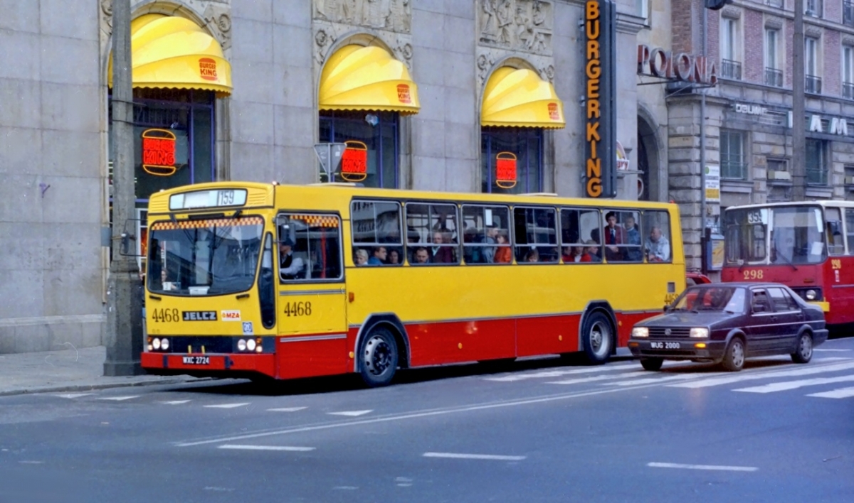 4468, 298
Opony już nisko profilowe. 

Foto: Maciej Turkowski.
Z archiwum MZA.
Słowa kluczowe: 120MM 4468 159 IK260 298 359 PięknaPlackonstytucji 1994