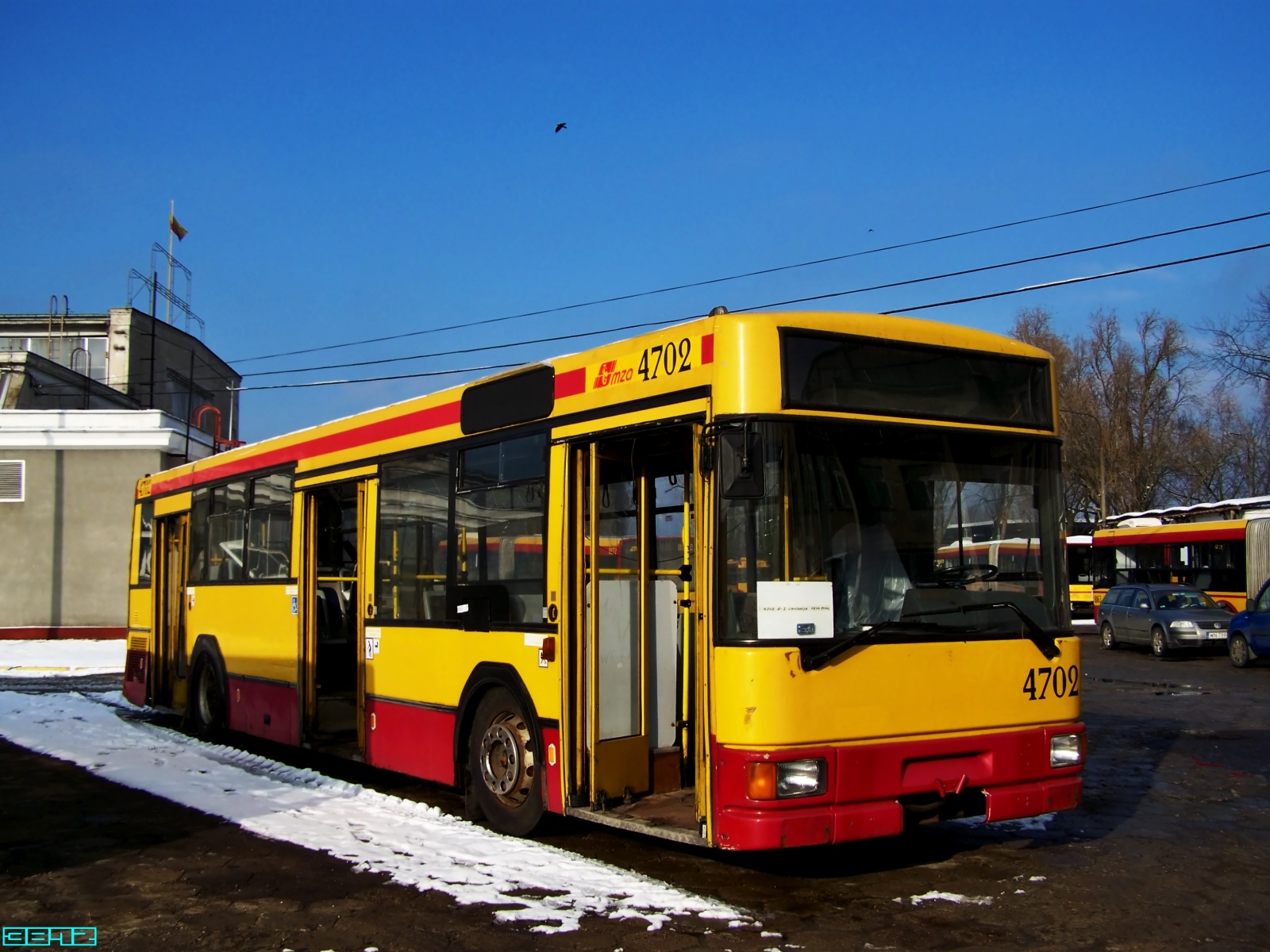 4702
Słowa kluczowe: M121M 4702 ORT 2011