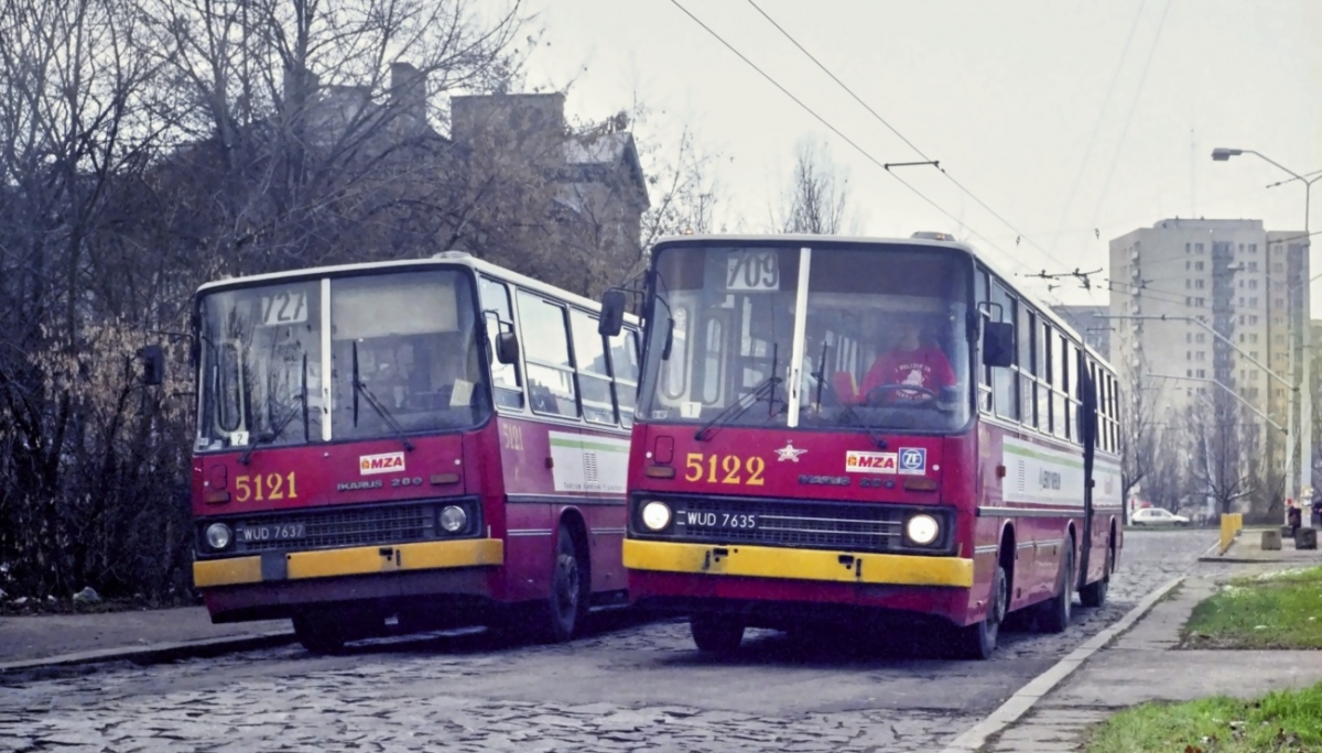 5121, 5122
Z archiwum MZA.
Foto: Maciej Turkowski.
Słowa kluczowe: IK280 5121 727 5122 709 Wilanowska 1996