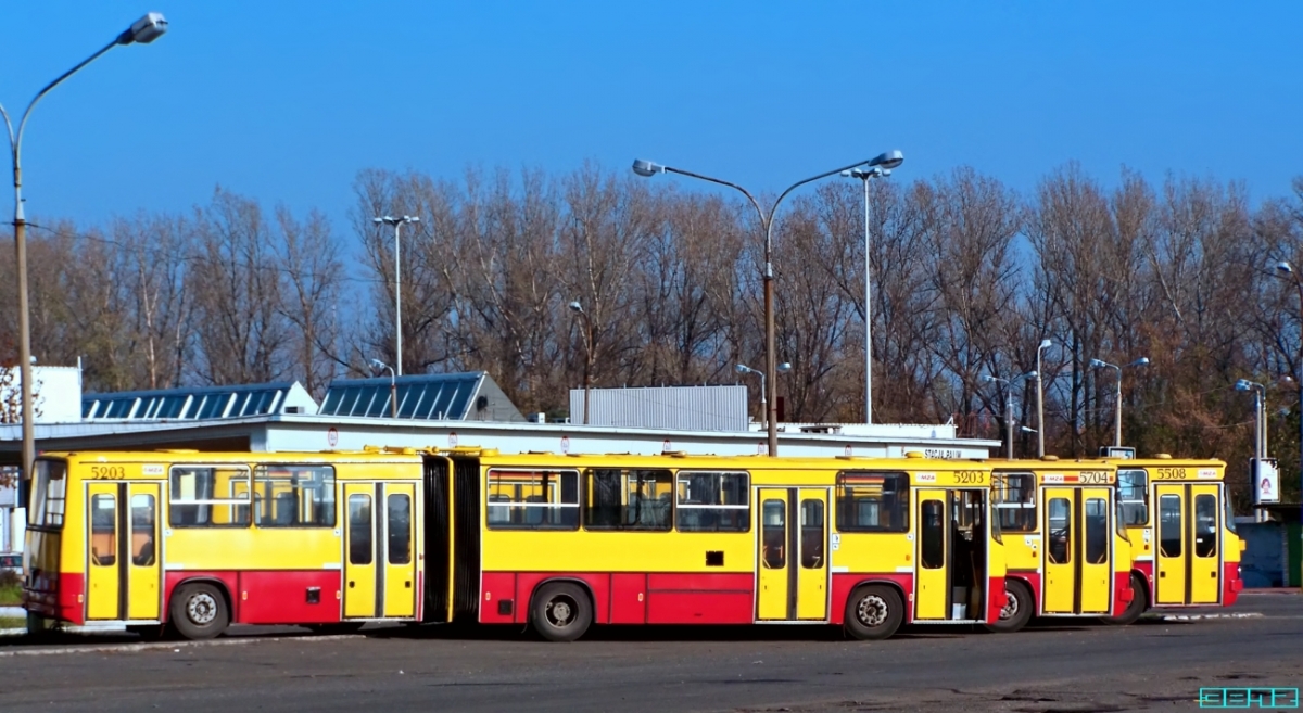 5203, 5704, 5508
Różne już wersje automatów.
Słowa kluczowe: IK280 5203 5704 5508 ZajezdniaOstrobramska 2008