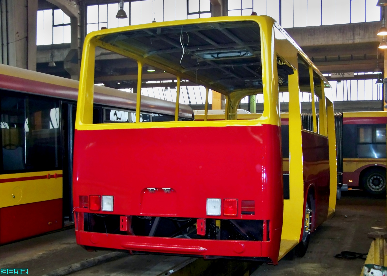 5254
W powijakach.
Słowa kluczowe: IK280 5254 ORT 2010