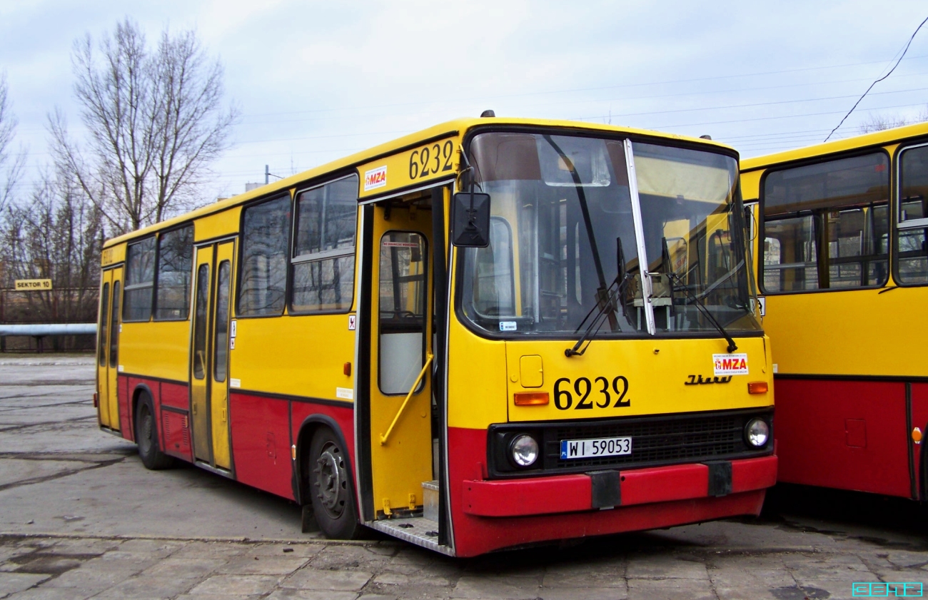 6232
Słowa kluczowe: IK260 6232 ZajezdniaStalowa 2009