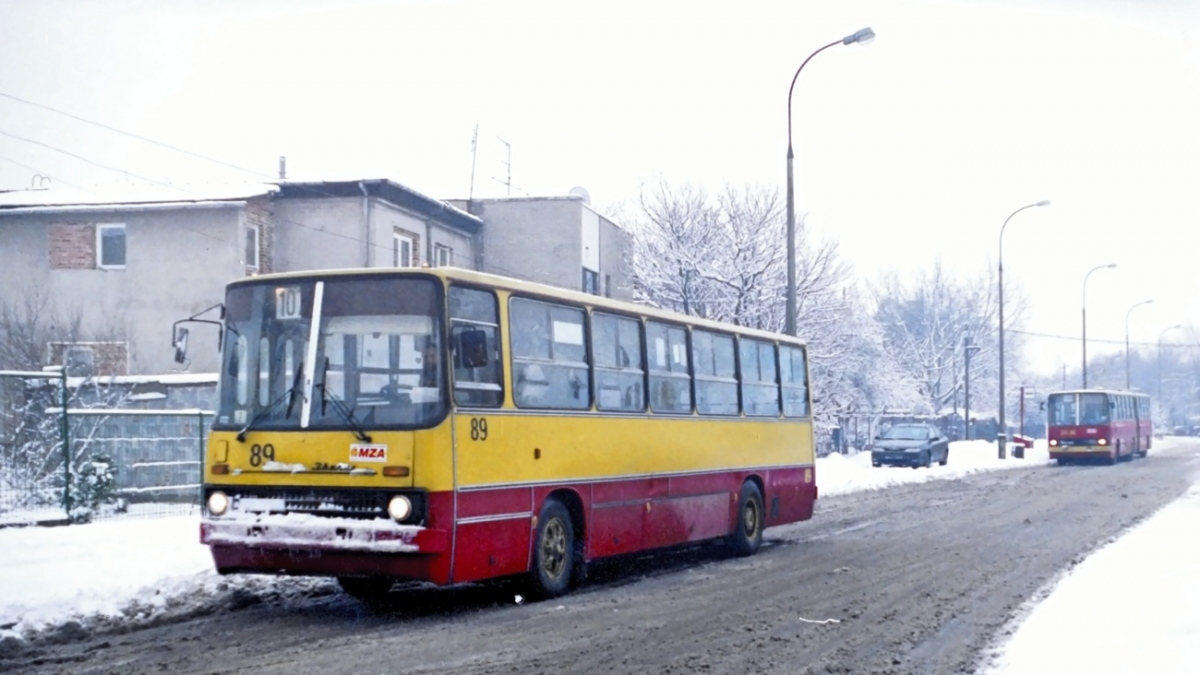 89
Foto: Maciej Turkowski.
Z archiwum MZA.
Słowa kluczowe: IK260 89 107 Spartańska 1994