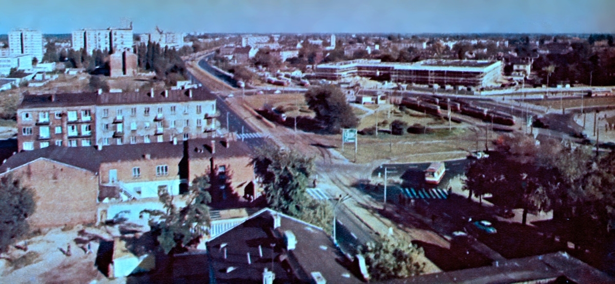 AutosanH9-07
Foto: Jacek Sielski
Słowa kluczowe: AutosanH9-07 Wagon13N RondoWiatraczna 1976