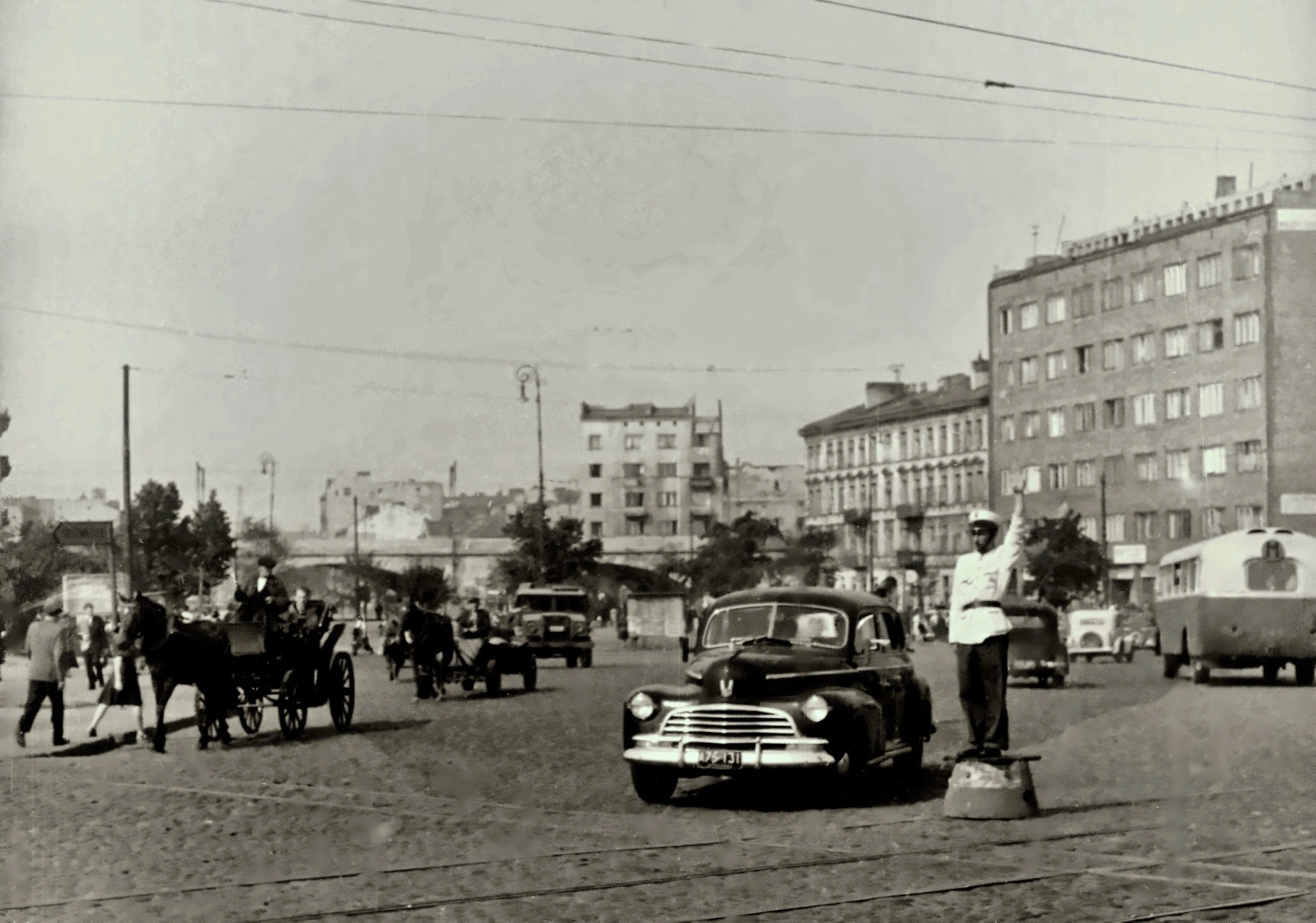 249
Zdjęcie jest własnością NAC.
Wszelkie prawa zastrzeżone.

Słowa kluczowe: APH47 249 M TargowaZieleniecka 1947