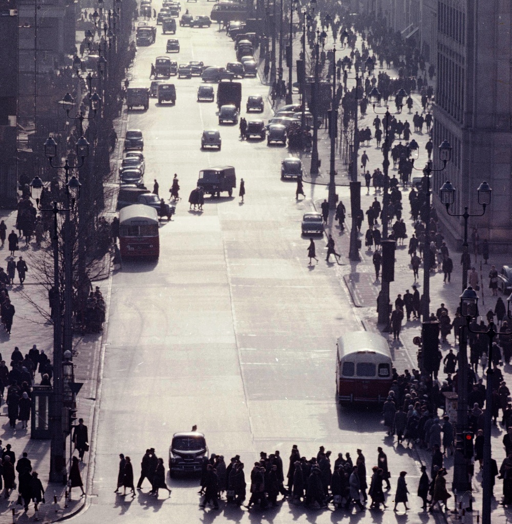 58
58: produkcja 1954, R5, R6, kasacja w 1965.

Foto: Zbyszko Siemaszko.
Zdjęcie jest własnością NAC.
Wszelkie prawa zastrzeżone.

Słowa kluczowe: APH521 58 102 Świętokrzyska 1963