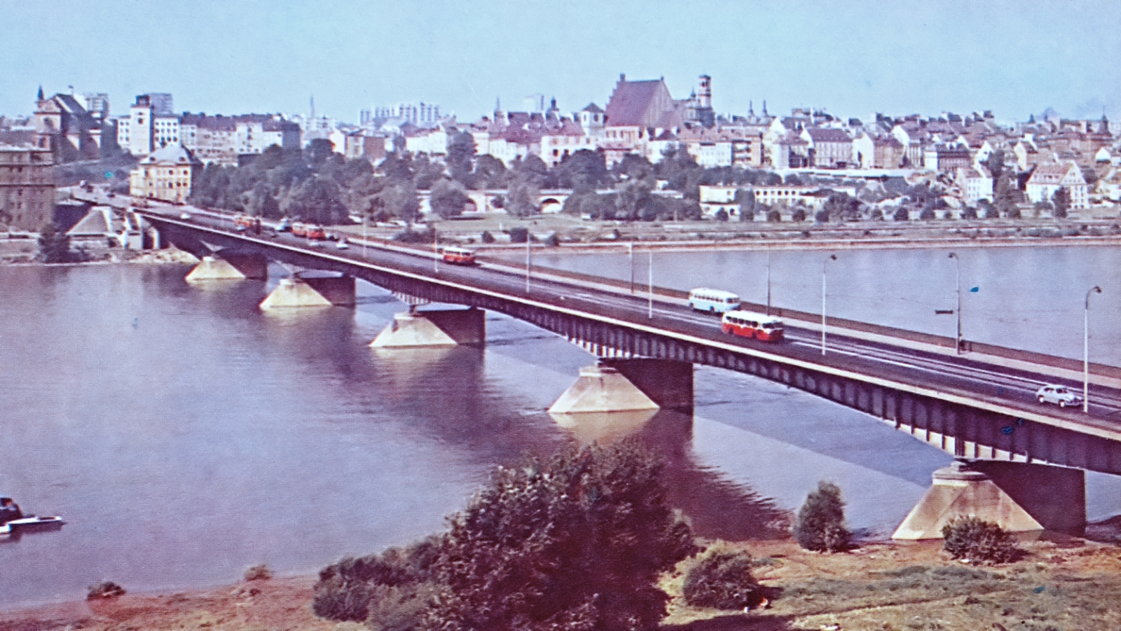 ChaussonAPH521
Foto: Józef Kicman.
Słowa kluczowe: APH521 MostŚląsko-Dąbrowski 1967