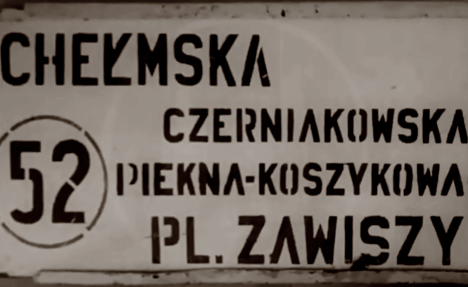 Dekoracja 52
Tak wyglądały boczne metalowe tablice kierunkowe chełmskich trolejbusów.
Słowa kluczowe: Dekoracja52 ZajezdniaChełmska 1969