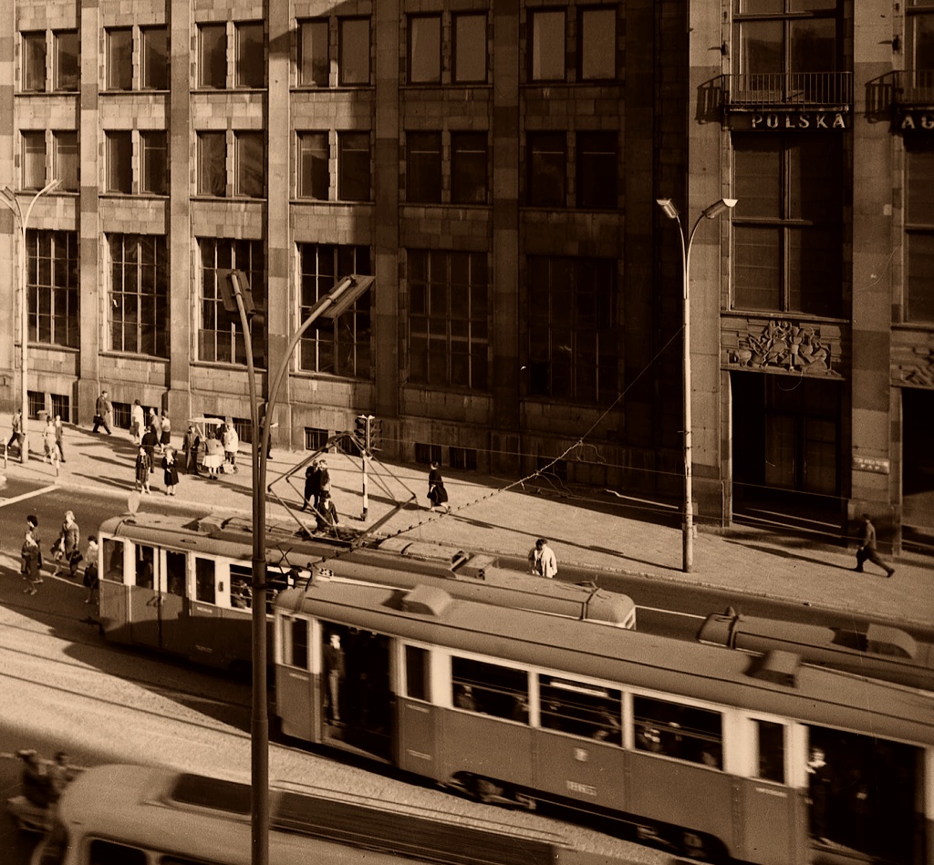 1865
1865: 4ND1 produkcja w kwietniu 1961, w listopadzie 1964 przekazana do Katowic.

Foto: Zbyszko Siemaszko.
Zdjęcie jest własnością NAC.
Wszelkie prawa zastrzeżone.

Słowa kluczowe: Doczepa4ND 1865 AlejeJerozolimskieNowyŚwiat 1964