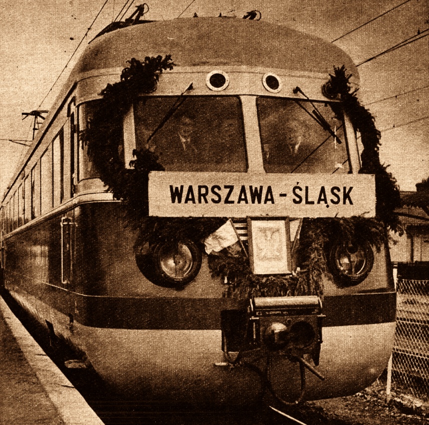 ED70 Górnik
Torpeda startuje 1 czerwca 1957 z Warszawy na Śląsk. Prędkość maksymalna na magistrali węglowej 135 km/h.
Znawców proszę o podanie typu tego czterowagonowego pociągu.
Słowa kluczowe: ED70 Górnik WarszawaŚląsk 1957