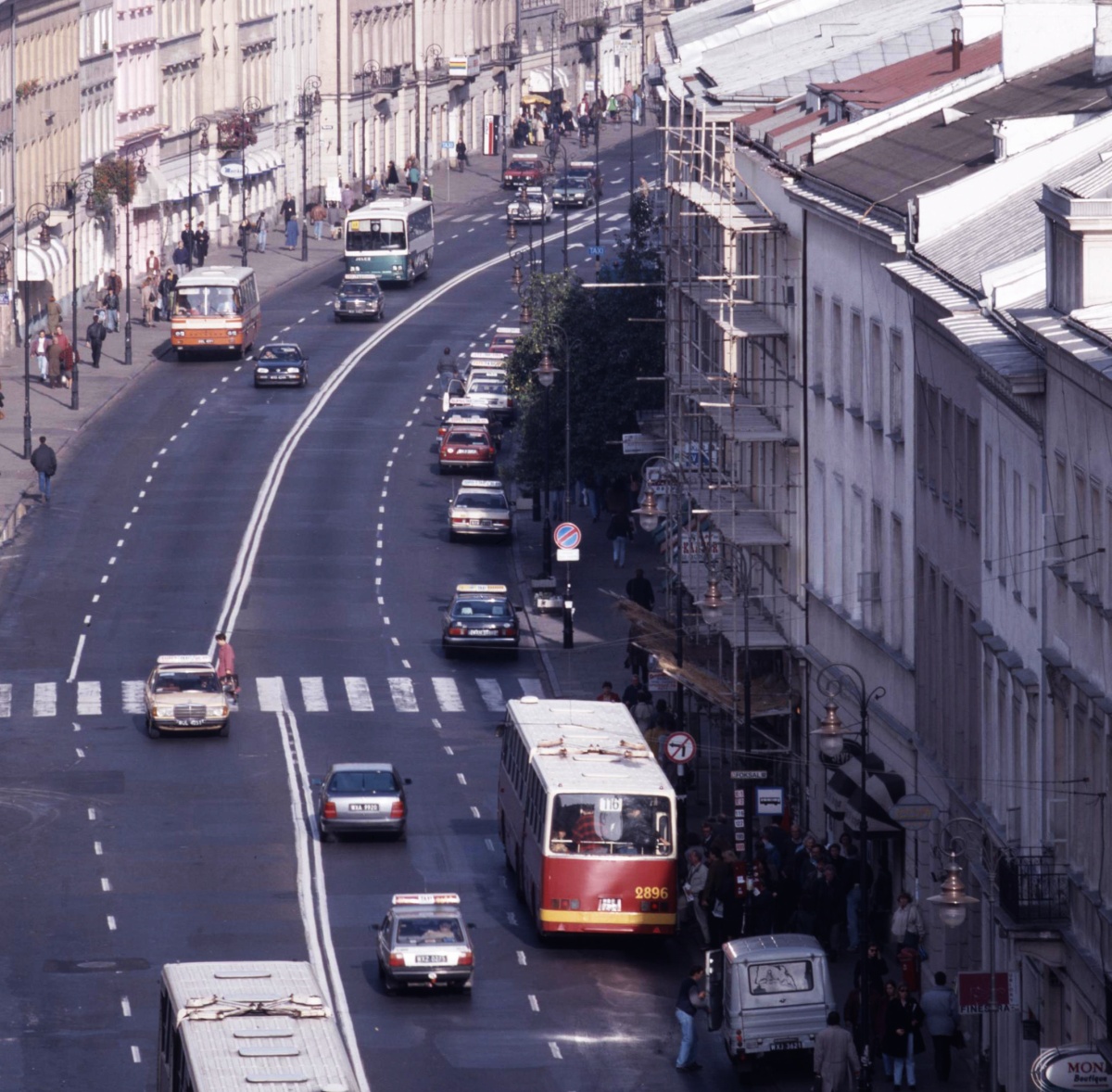 2896
Nowy Świat 22 lata temu.
2896": produkcja 1986, WAB821C, R5, NG 1991, skasowany w sierpniu 1997.

Foto: Zbyszko Siemaszko.
Zdjęcie jest własnością NAC.
Wszelkie prawa zastrzeżone.

Słowa kluczowe: IK280 2896 116 NowyŚwiat 1994