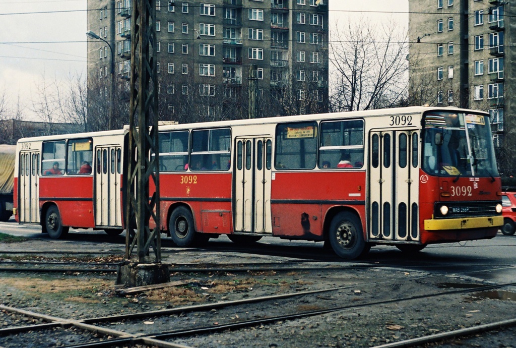 3092
Linia dowożąca uczniów do szkół.

Foto: Maciej Turkowski.
Wszelkie prawa zastrzeżone.
Słowa kluczowe: IK280 3092 WołoskaWoronicza 1994