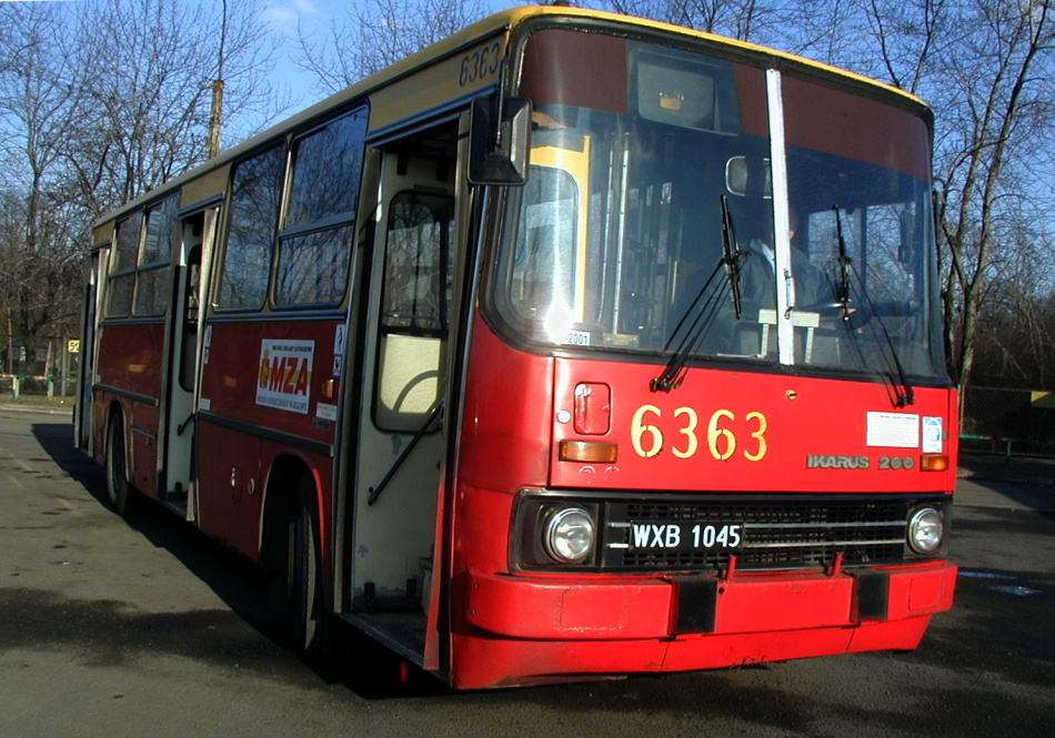 6363
Braciszek 6330.
Słowa kluczowe: IK260 6363 ZajezdniaRedutowa 2001