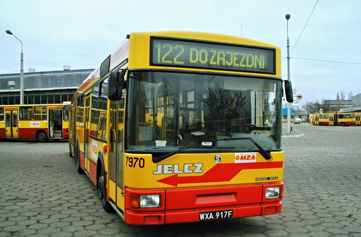 7970
Foto: Andrzej Neuman MZA.
Słowa kluczowe: M181M 7970 122 ZajezdniaWoronicza 2001