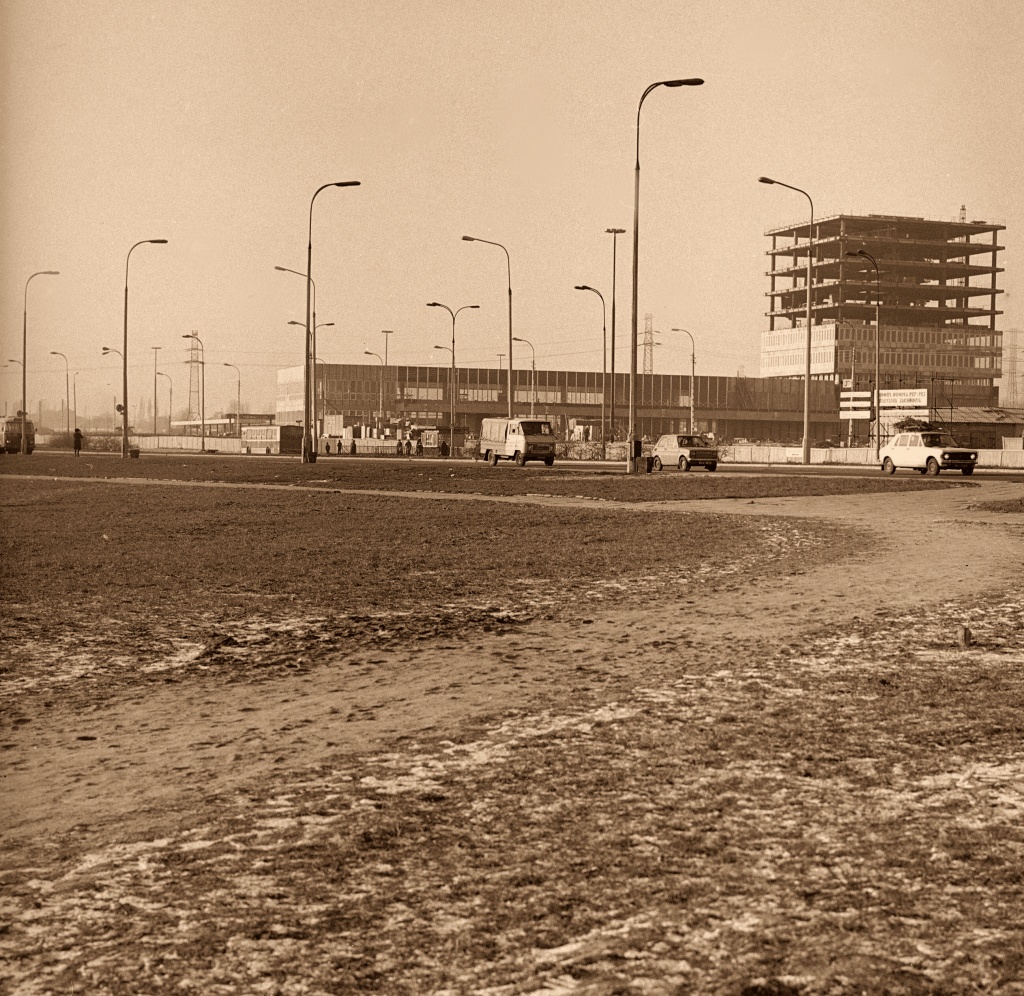 JelczPR100
Budowa Dworca Zachodniego.

Foto: Grażyna Rutowska.
Zdjęcie jest własnością NAC.
Wszelkie prawa zastrzeżone.

Słowa kluczowe: PR100 AlejeJerozolimskie 1978