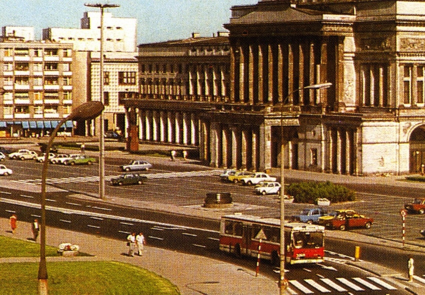 Jelcz PR100
Berliet przed Teatrem Wielkim.
Słowa kluczowe: PR100 PlacTeatralny 1974