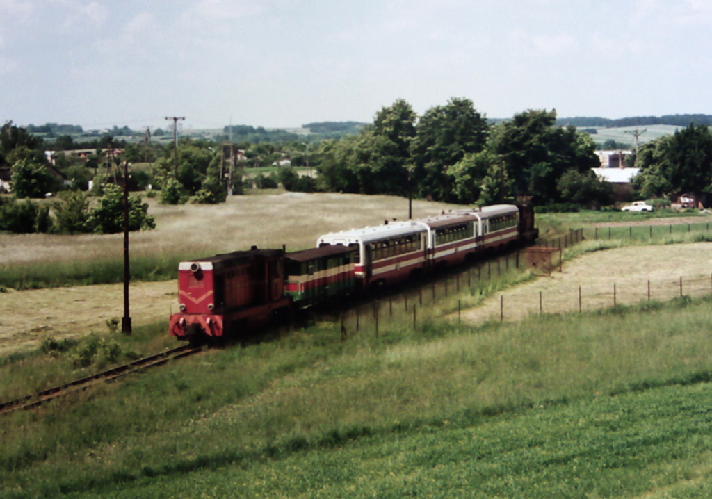 Lxd2
No, kto poda typ lokomotywy?

Foto: Jerzy Szeliga.
Zdjęcie jest własnością NAC.
Wszelkie prawa zastrzeżone.

Słowa kluczowe: Lxd2 RawaMazowiecka 1997