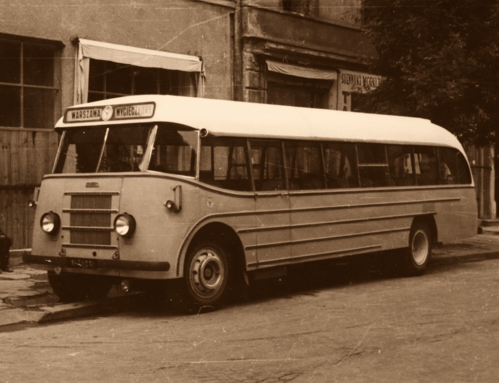 Leyland
Nówka sztuka.

Foto: Stefan Rassalski.
Własność NAC.
Wszelkie prawa zastrzeżone.
Słowa kluczowe: Leyland PKS 1947