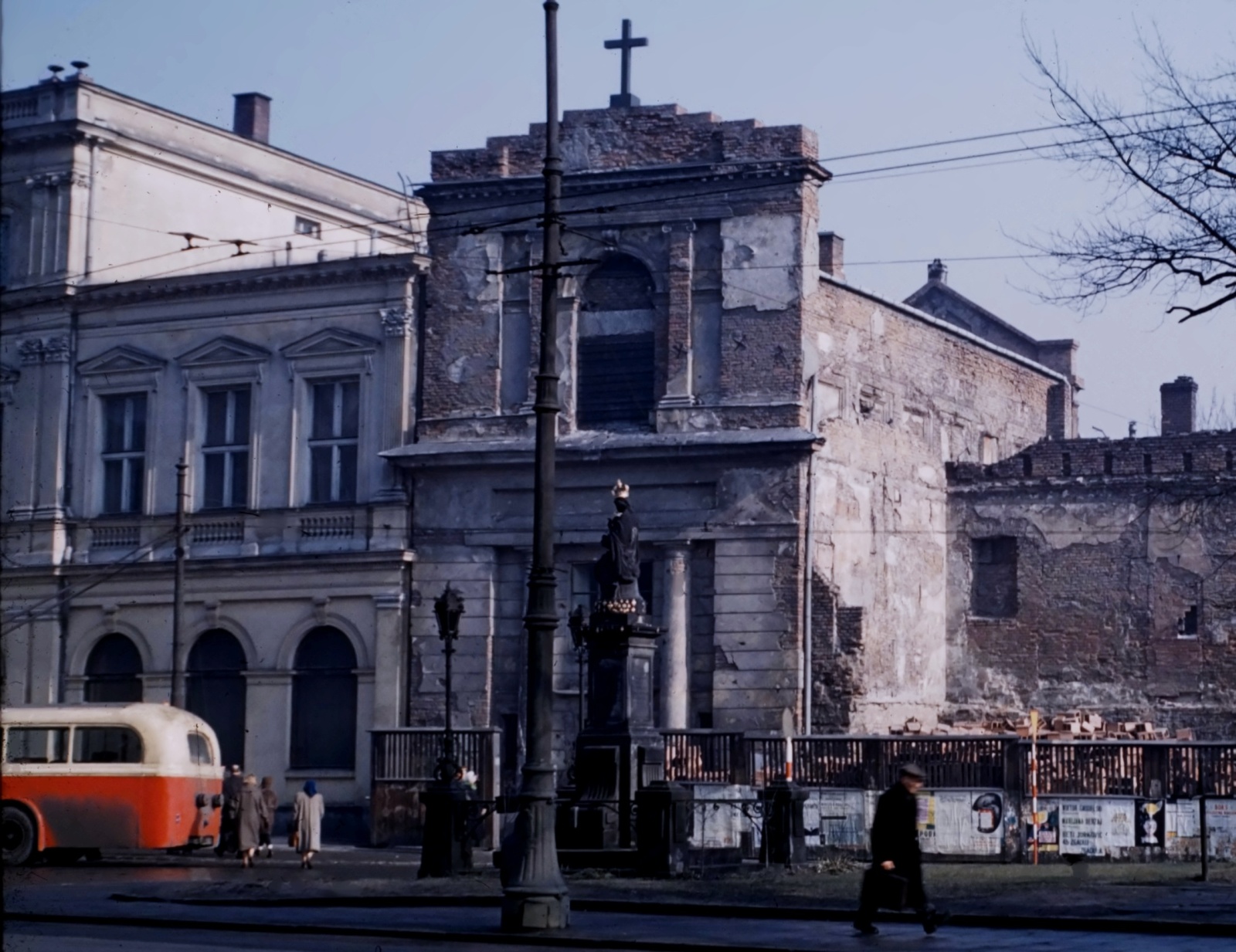 56
Foto: Mogens Torsleff.
Zdjęcie jest własnością NAC.
Wszelkie prawa zastrzeżone.
Rekonstrukcja: Omni-Bus.
Słowa kluczowe: Lowa W601 56 KrakowskiePrzedmieście 1959