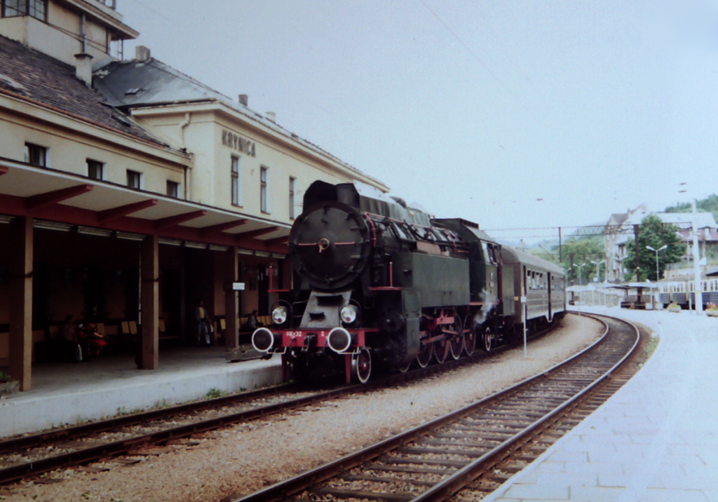 OKz32-2
Na dworcu w Krynicy.

Foto: Jerzy Szeliga.
Zdjęcie jest własnością NAC.
Wszelkie prawa zastrzeżone.

Słowa kluczowe: OKz32-2 Krynica 1992