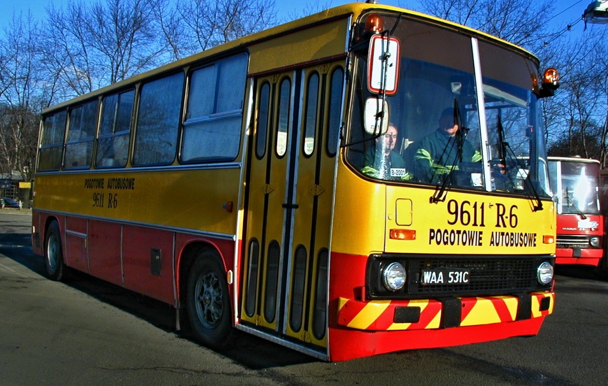 9611
Foto: Andrzej Neuman MZA.
Słowa kluczowe: IK280/A 9611 ZajezdniaRedutowa 2001