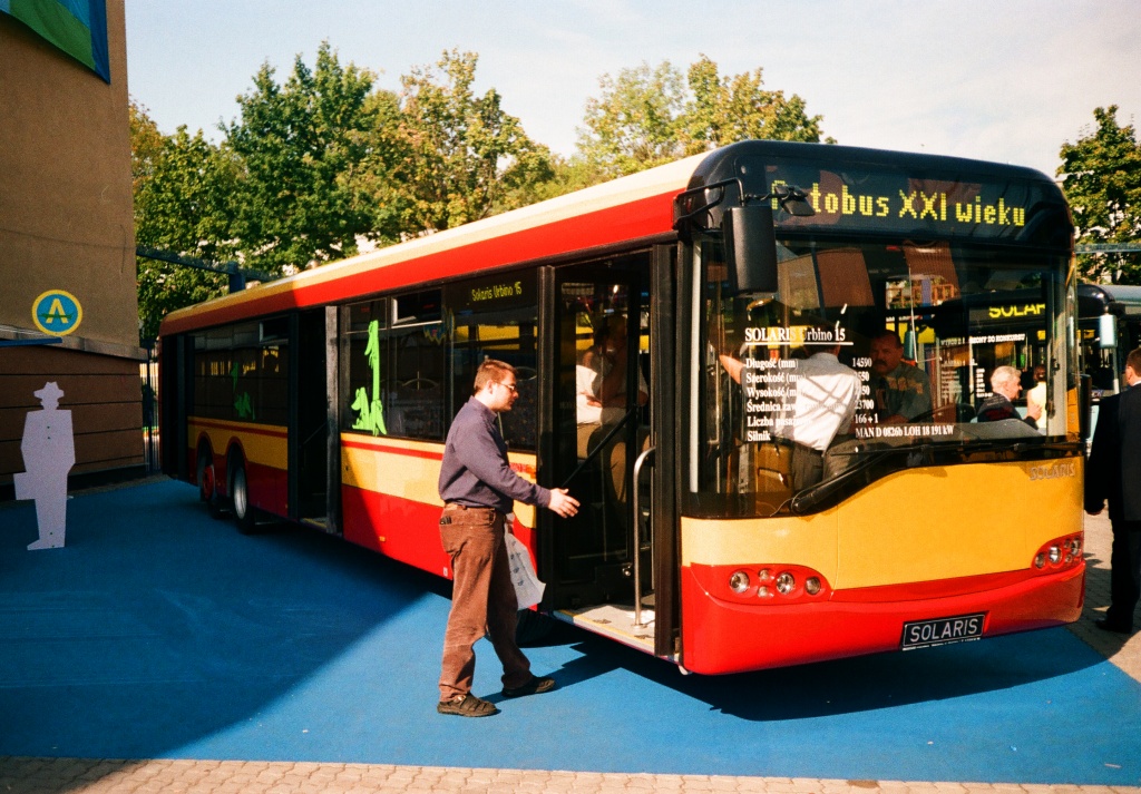 SU15
Zwiedzanie prototypu.

Foto: Adam Stawicki.
Słowa kluczowe: SU15 TargiŁódź 1999