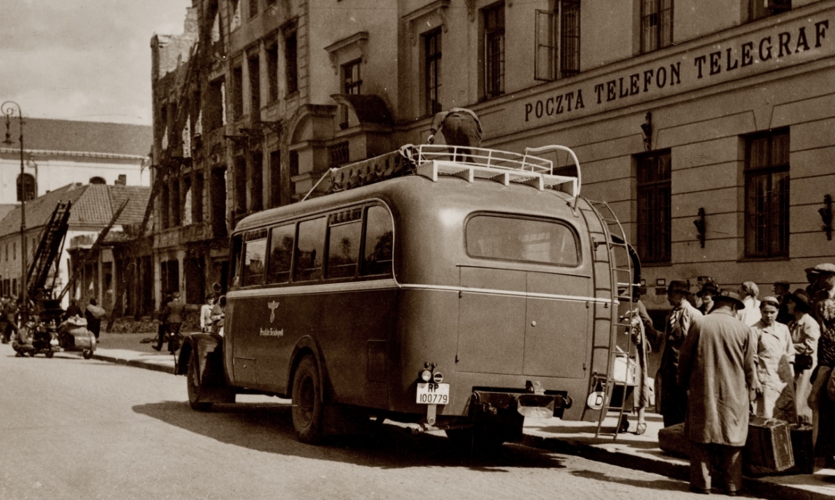 Saurer
Szkopska linia pocztowa w Lublinie.

Zdjęcie jest własnością NAC.
Wszelkie prawa zastrzeżone.

Słowa kluczowe: Saurer Lublin 1940