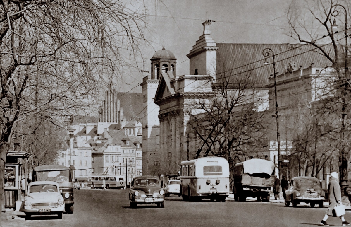 126
126: 8Tr, produkcja 1959, R8(Łazienkowska), R9, kasacja w 1971.

Foto: Jan Styczyński.


Słowa kluczowe: Skoda8Tr 126 KrakowskiePrzedmieście 1965