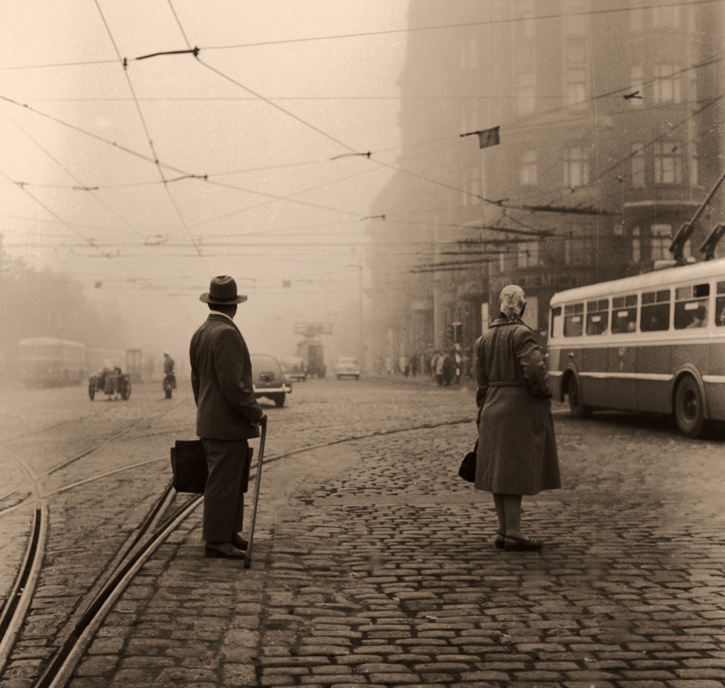 147
No to zagadka. Gdzie się znajdujemy?
147: produkcja 1962, kasacja 1970.

Foto: Jerzy Piasecki.
Zdjęcie jest własnością NAC.
Wszelkie prawa zastrzeżone.

Słowa kluczowe: Skoda9TR 147 56 ChałubińskiegoAlejeJerozolimskieMarchlewskiego 1966