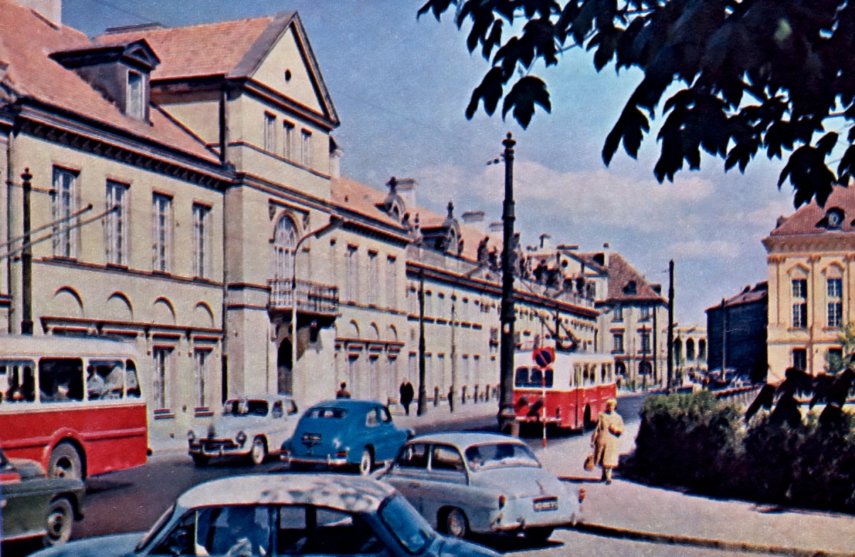 89
89: 7TR6, produkcja 1955, kasacja 1969.

Foto: Jacek Sielski.
Słowa kluczowe: Skoda7Tr 89 Miodowa 1964