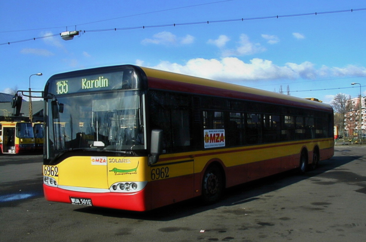 6962
Foto: Andrzej Neuman.
Słowa kluczowe: SU15 6962 155 ZajezdniaRedutowa 2001