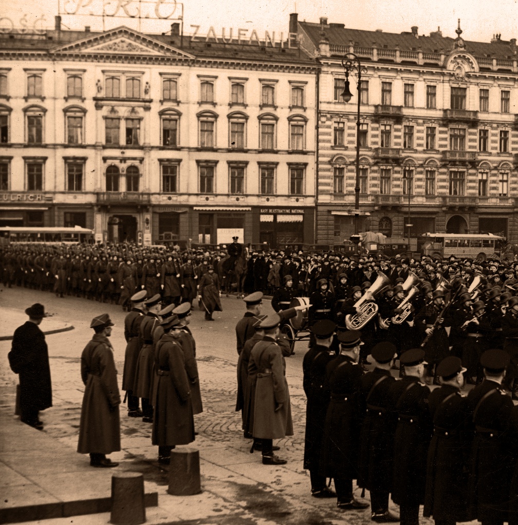 Somua
Autobusy Somua na Placu Piłsudskiego.
A "niepozorna" niemiecka delegacja oddaje honory.

Zdjęcie jest własnością NAC.
Wszelkie prawa zastrzeżone.

Słowa kluczowe: Somua PlacPiłsudskiego 1936
