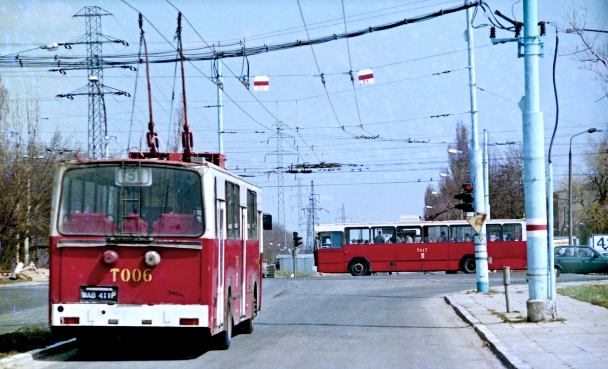 T006, T017
Foto: Maciej Turkowski.
Z archiwum MZA.
Słowa kluczowe: PR110T T006 T017 51 Puławska 1994