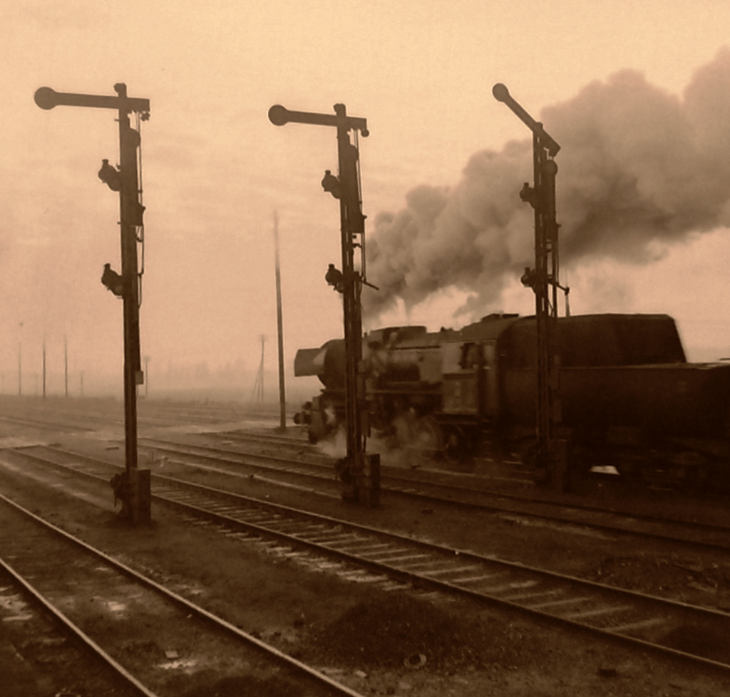 Ty2
Start spod otwartego już semafora.

Foto: Jerzy Szeliga.
Zdjęcie jest własnością NAC.
Wszelkie prawa zastrzeżone.

Słowa kluczowe: TY2 Lata60