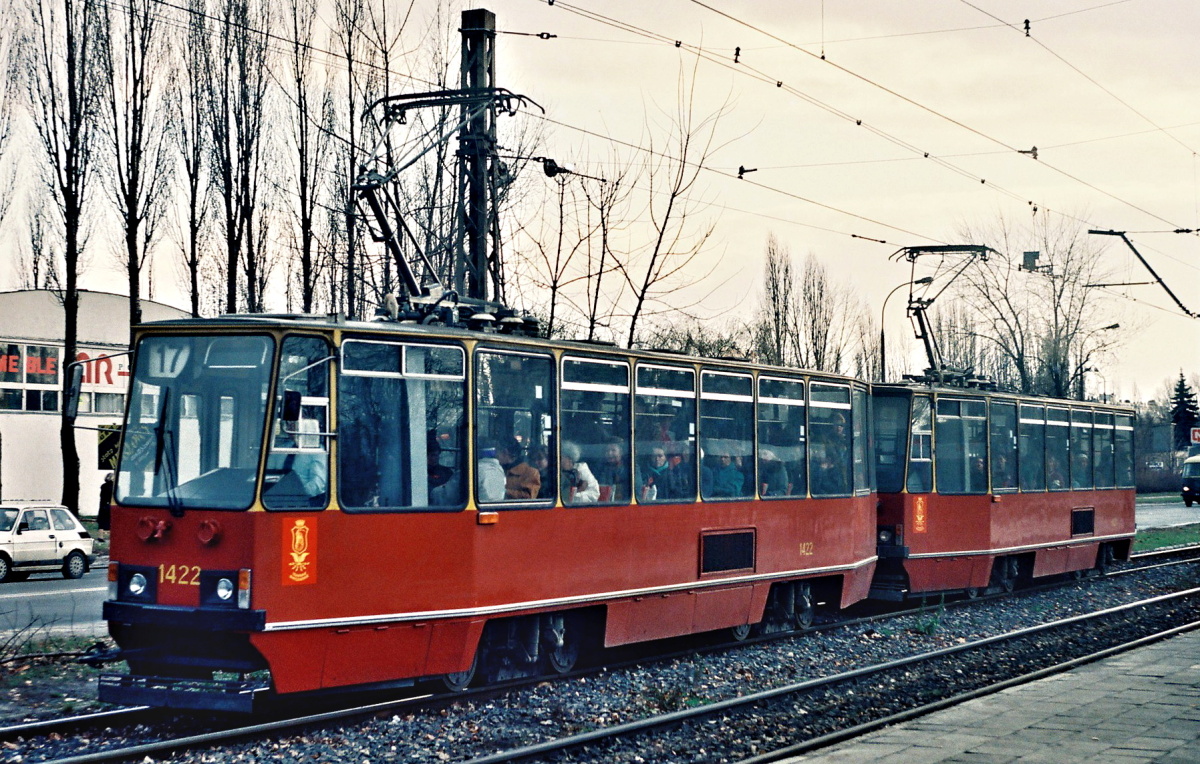 1422
Foto: Maciej Turkowski.
Wszelkie prawa zastrzeżone.
Słowa kluczowe: Wagon105Nf 1422 17 Wołoska 1994