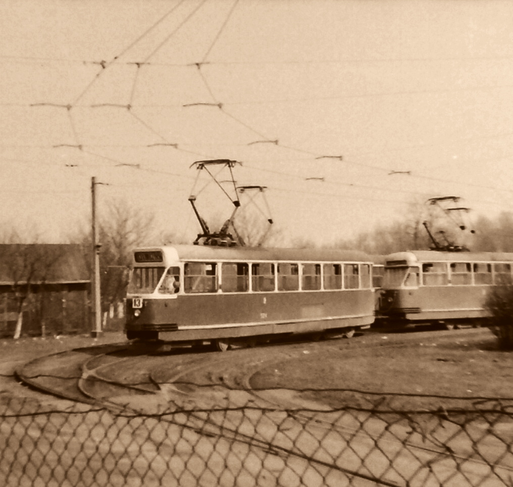 524
Foto: Lech Ważyński.
Zdjęcie jest własnością NAC.
Wszelkie prawa zastrzeżone.

Słowa kluczowe: Wagon13N 524 13 Obozowa 1974