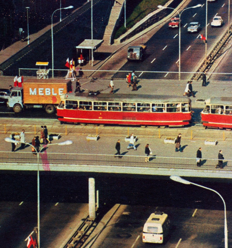 Wagon 13N
Na Marszałkowskiej.
Słowa kluczowe: Wagon13N MarszałkowskaArmiiLudowej 1977