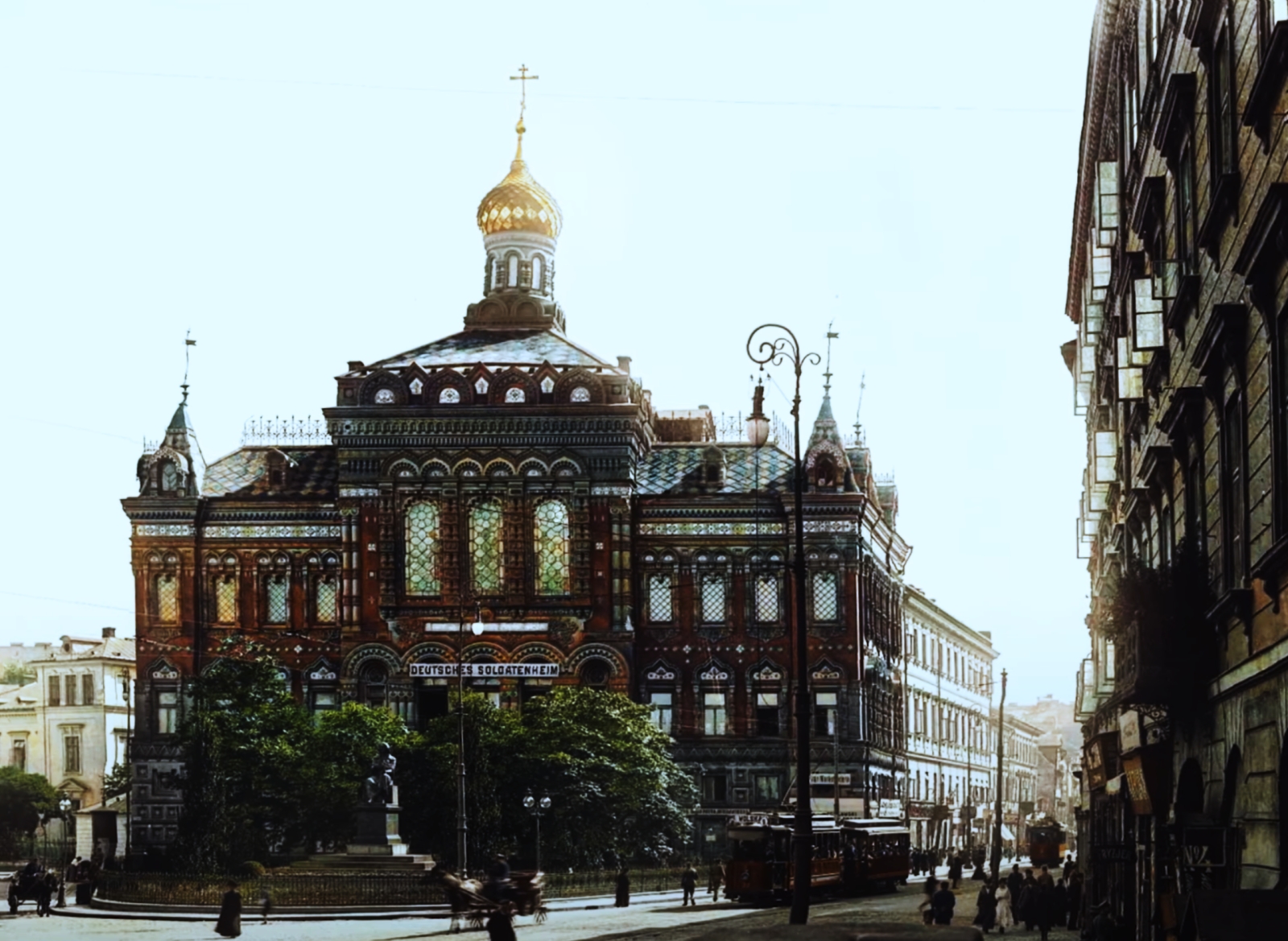 32
Pałac Staszica w ruskiej formie, w dodatku jako niemiecki soldatenheim.

Źródło:NAC/ZajacFoto (mamy pełną zgodę na publikację zdjęć. Dziękujemy.)
Słowa kluczowe: WagonA 32+P9 9 KrakowskiePrzedmieście 1920