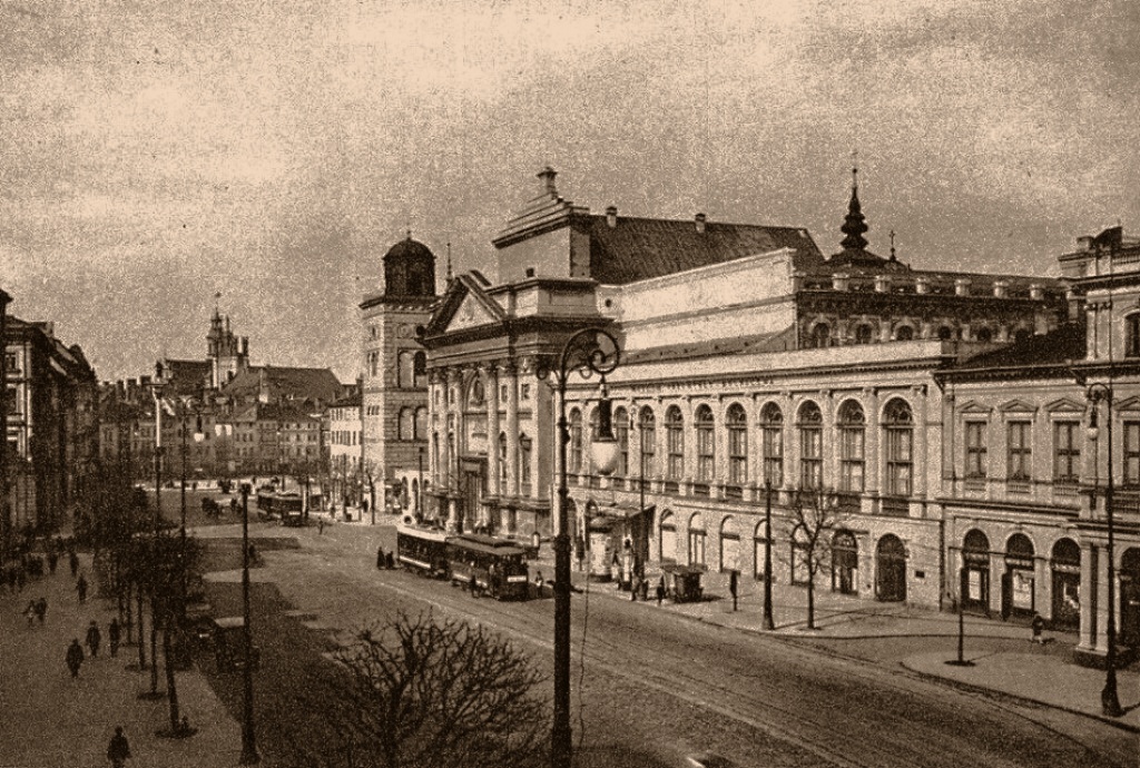 WagonF+P6
Koguciki przed wojną na Krakowskim Przedmieściu.
Słowa kluczowe: WagonF+P6 KrakowskiePrzedmieście 1930